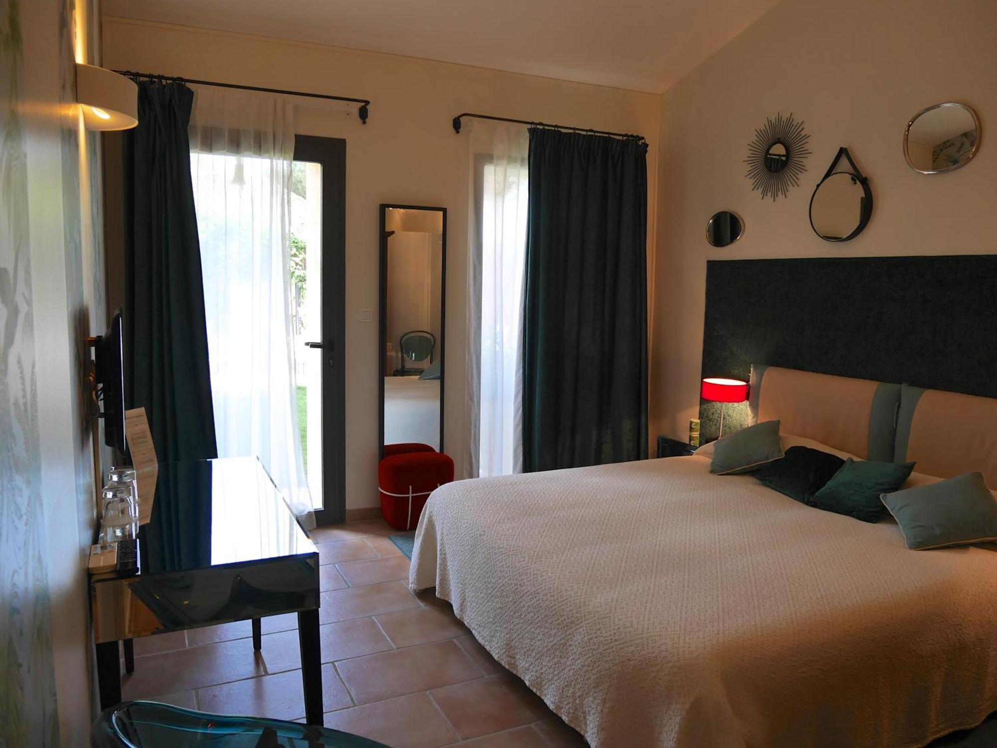 לינה וארוחת בוקר לונל Le Relais D'Angelique חדר תמונה