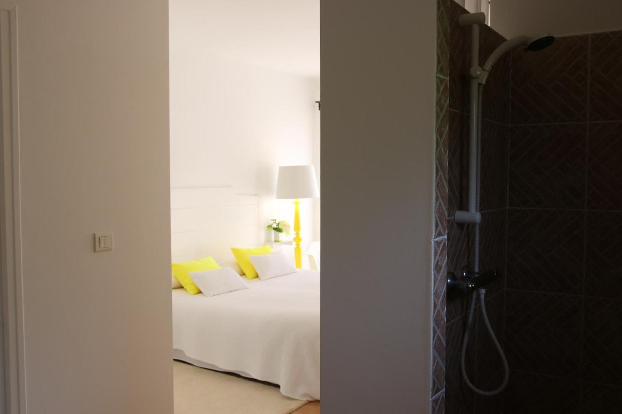 לינה וארוחת בוקר לונל Le Relais D'Angelique חדר תמונה
