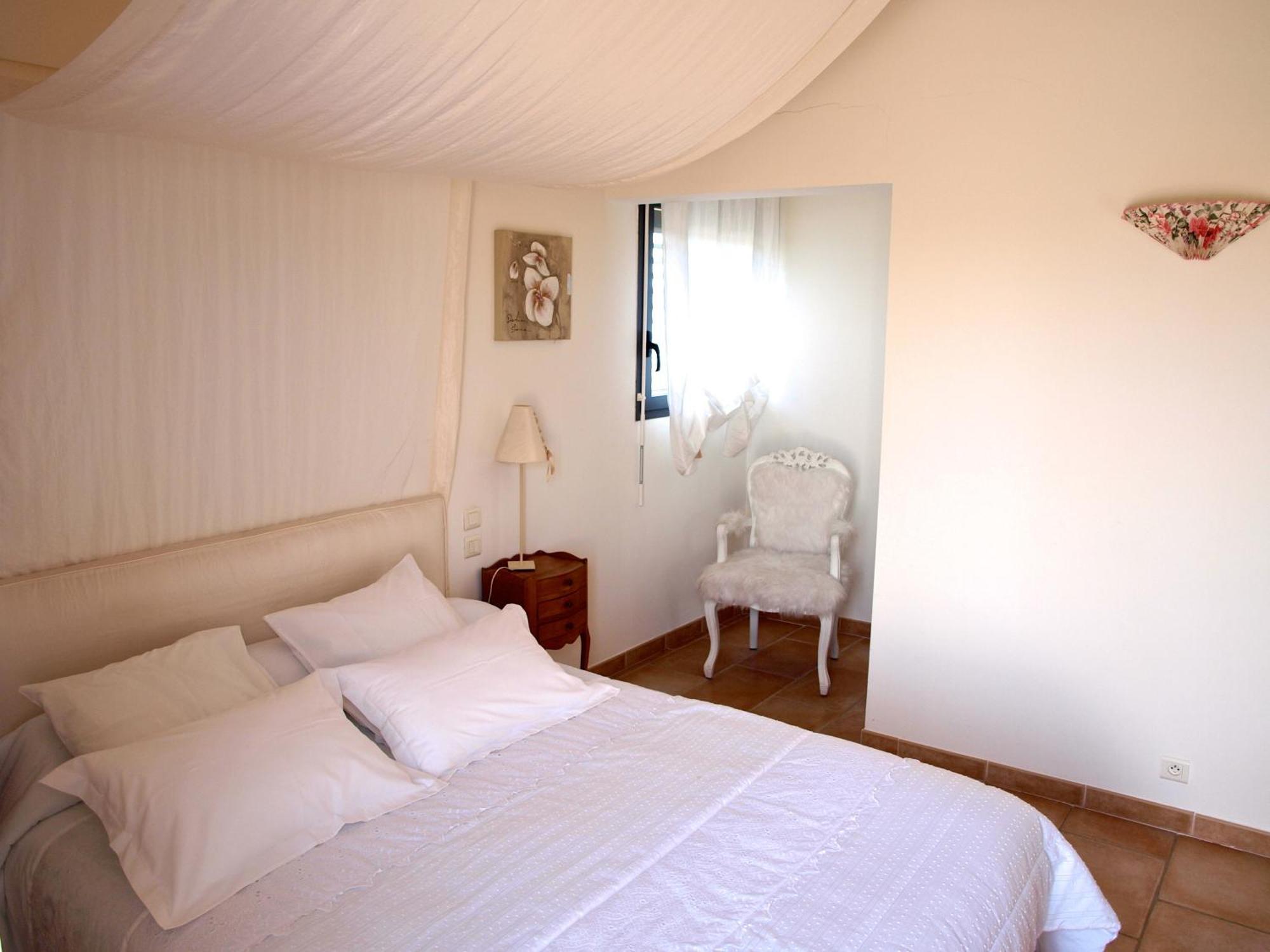 לינה וארוחת בוקר לונל Le Relais D'Angelique חדר תמונה